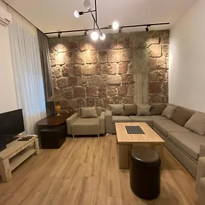  Апартаменты Loft On Uznadze Street